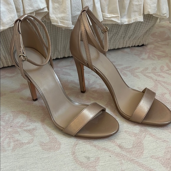 Banana Republic Shoes - Banana Republic Elegant Tan High Heel Sandals